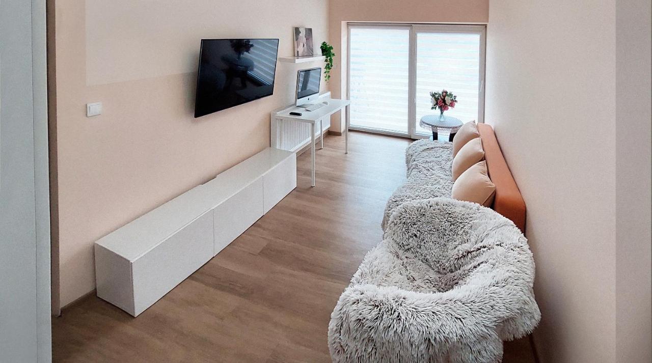 Apartamenty Gorki Male Tuszyn Exterior photo
