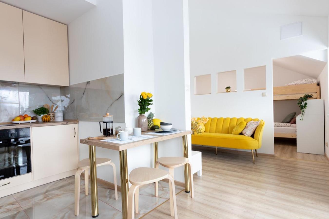 Apartamenty Gorki Male Tuszyn Exterior photo