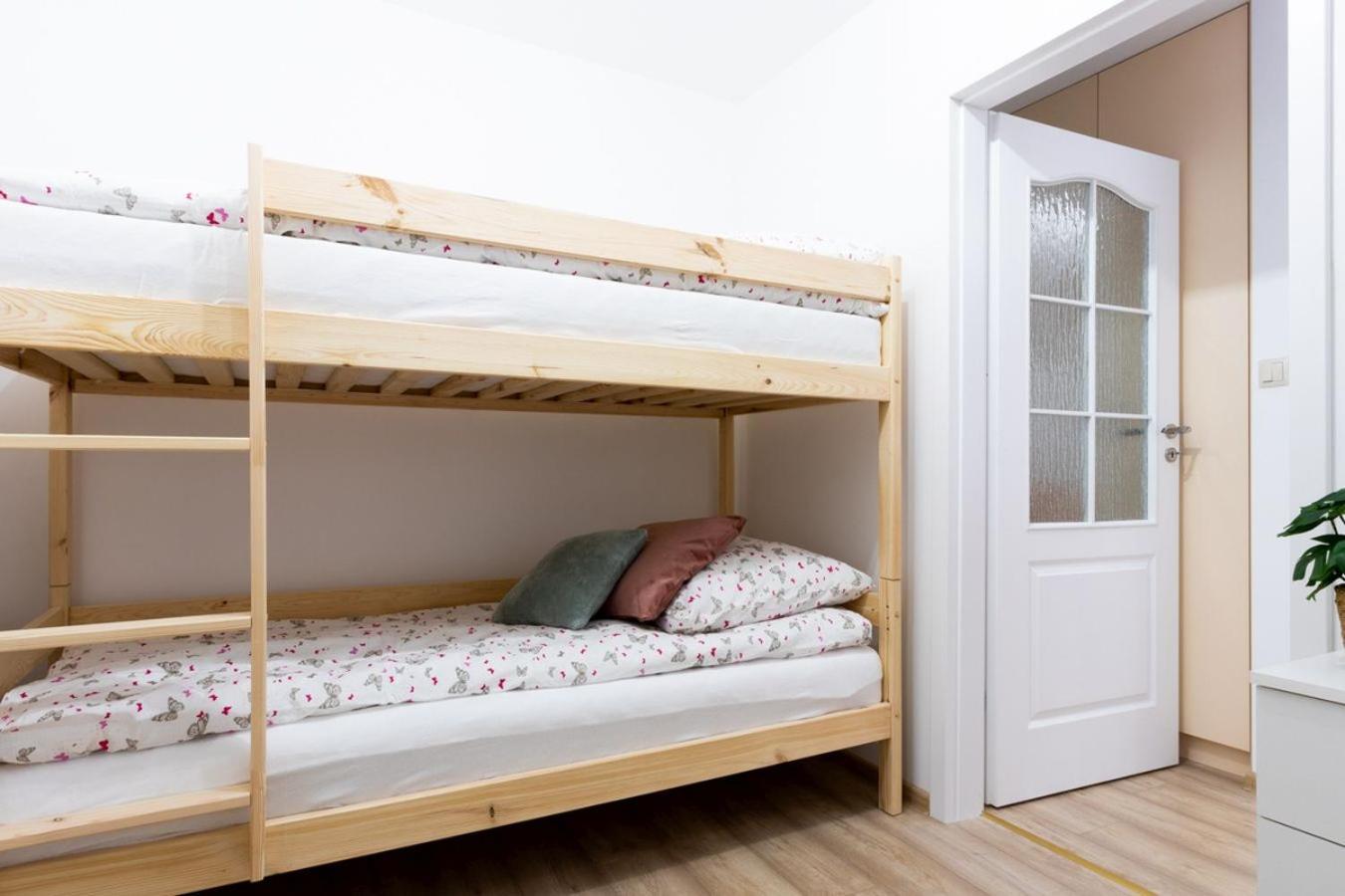 Apartamenty Gorki Male Tuszyn Exterior photo